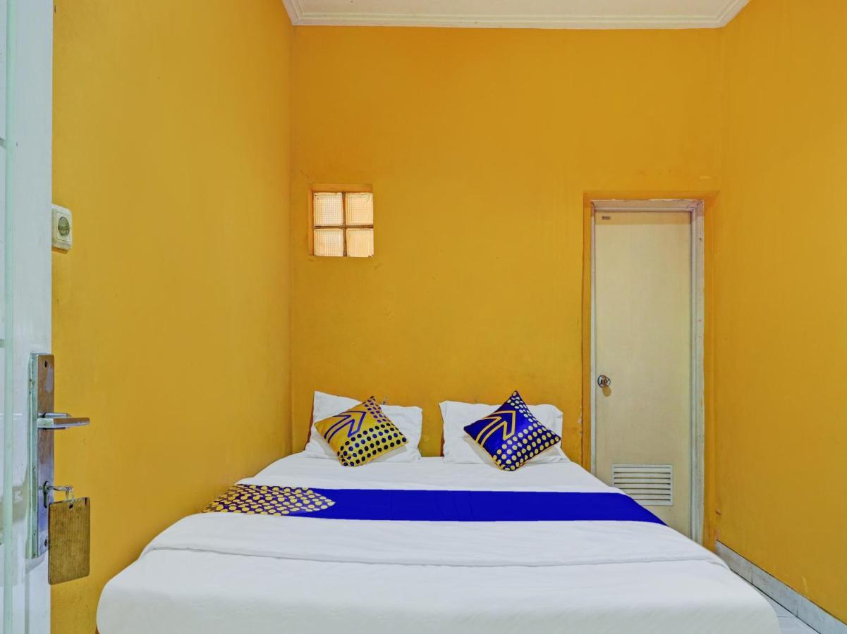 Spot On 90632 Hotel Pelangi Indah Paskal Bandung Extérieur photo
