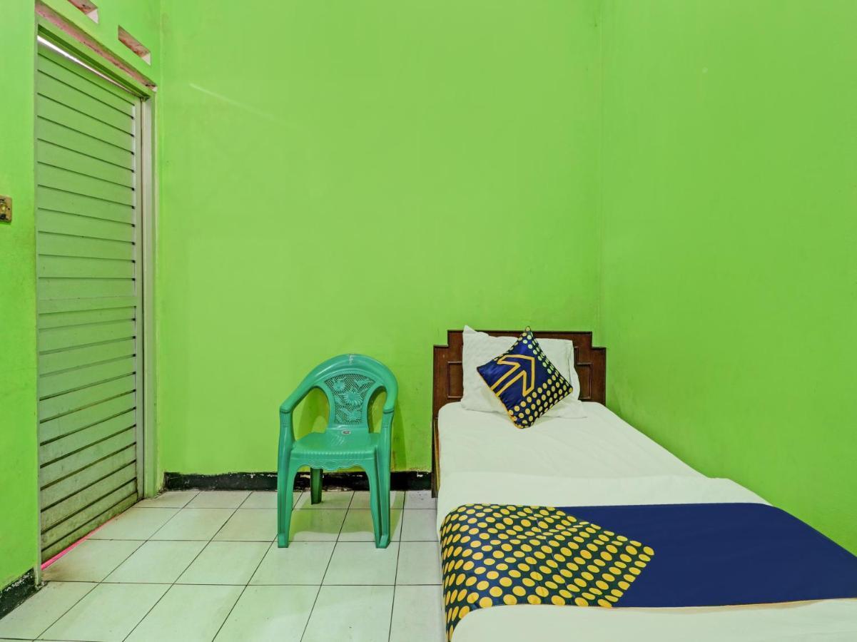 Spot On 90632 Hotel Pelangi Indah Paskal Bandung Extérieur photo